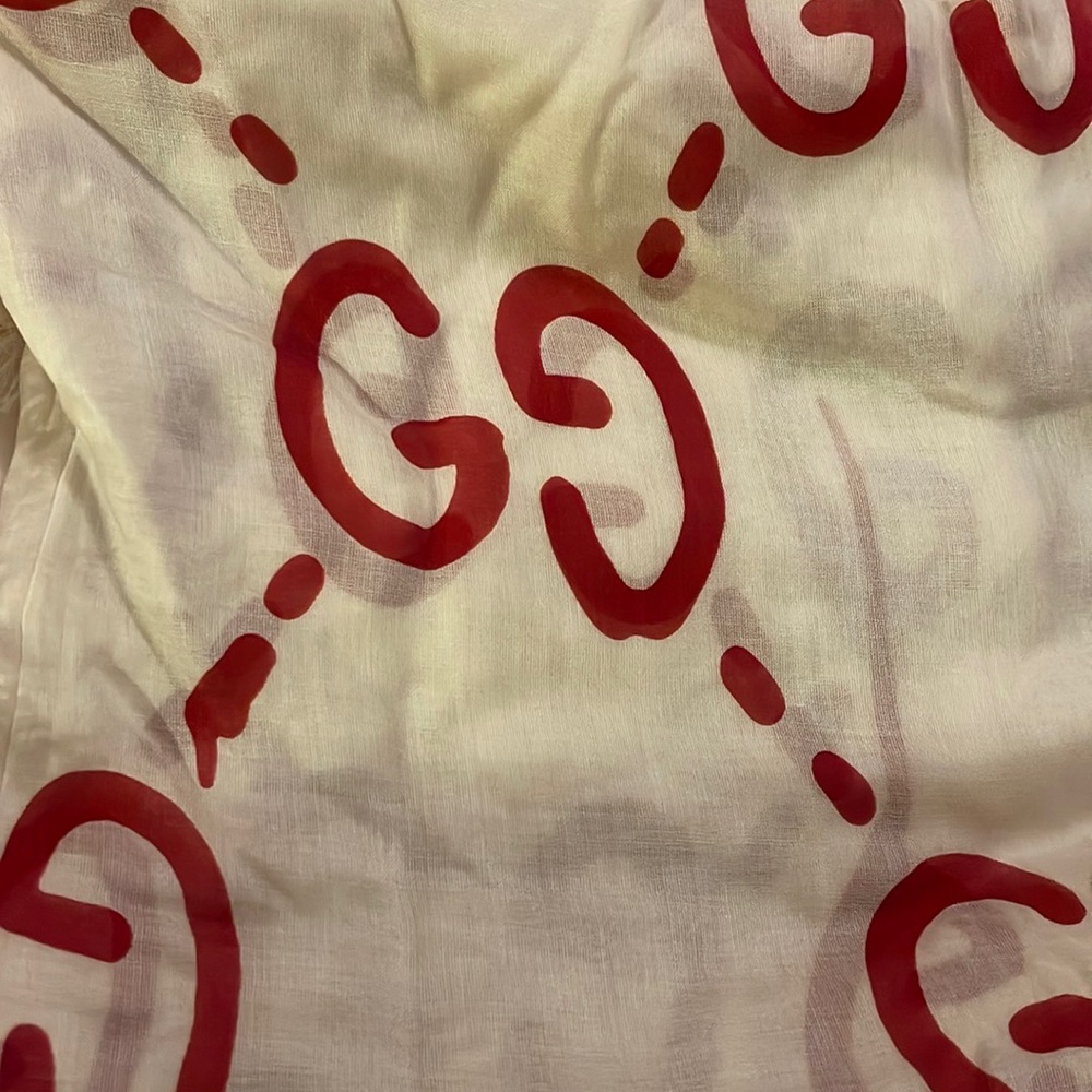 Gucci Cream and Red Scarf
